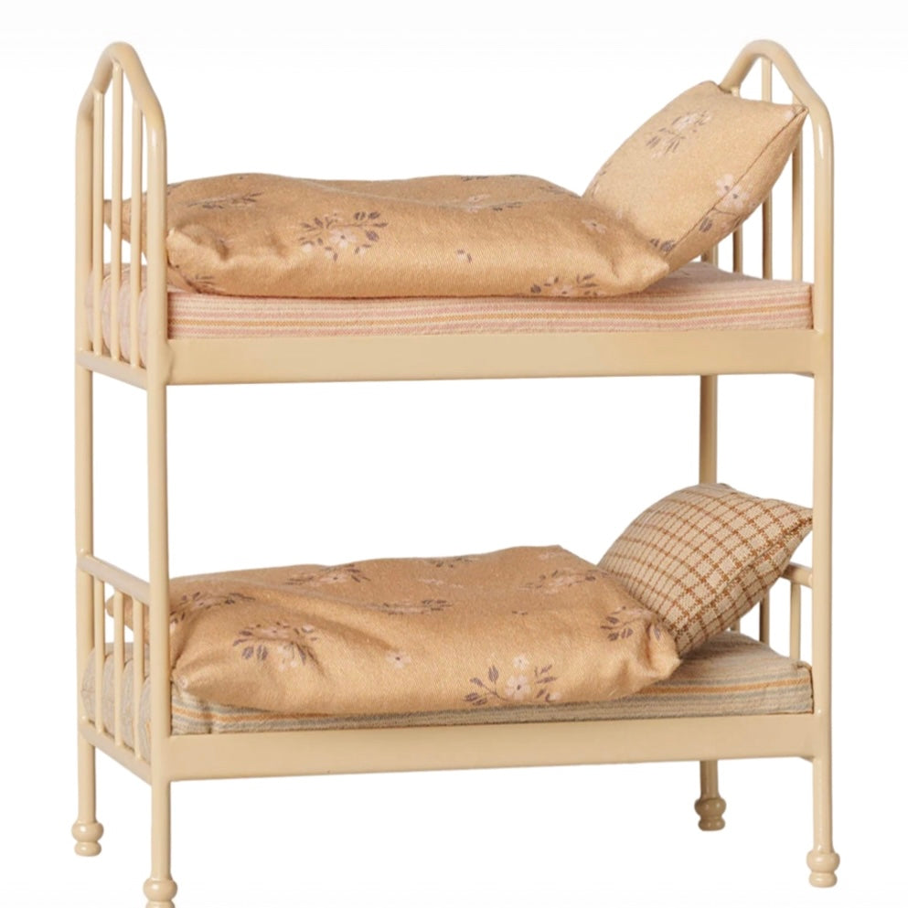 Bunk Bed Mouse - Wheat